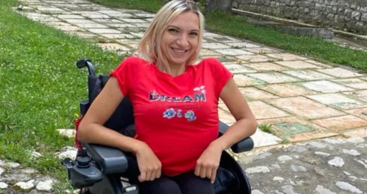 Alma Sejdić je imala teško djetinjstvo/Facebook/