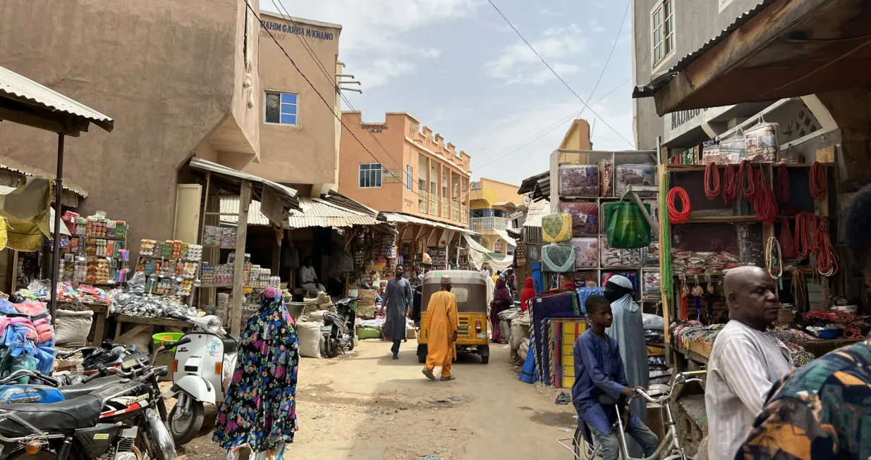 Kano, Nigerija - Tržnica Kurmi, smještena u Kanou, u Nigeriji, nekoliko stoljeća je trgovački centar tog područja.Kurmi se nalazi na trgovinskoj ruti Zapadne Afrike, zbog čega je posjećuju brojni trgovci i turisti ne samo iz Nigerije nego i Nigera, Čada i Kameruna. (Adam Abu-bashal - Anadolu Agency)/�