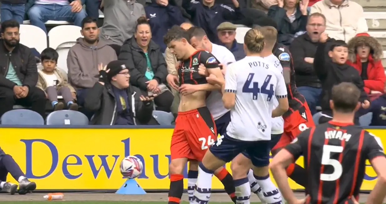 Milutin Osmajić - ugrizao protivničkog igrača