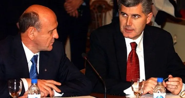 Čović je objavio zajedničku fotografiju sa Tihićem/X/