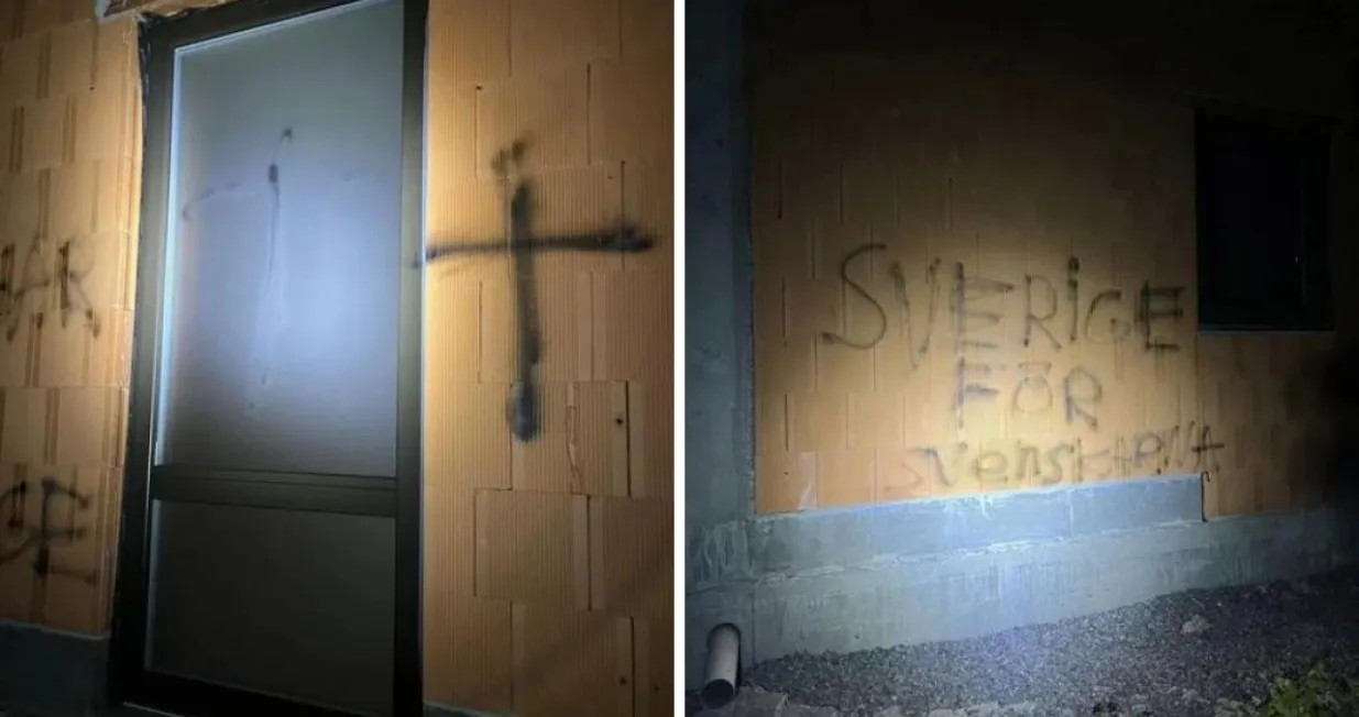 Poruke mržnje na zidovima džamije/ Facebook/