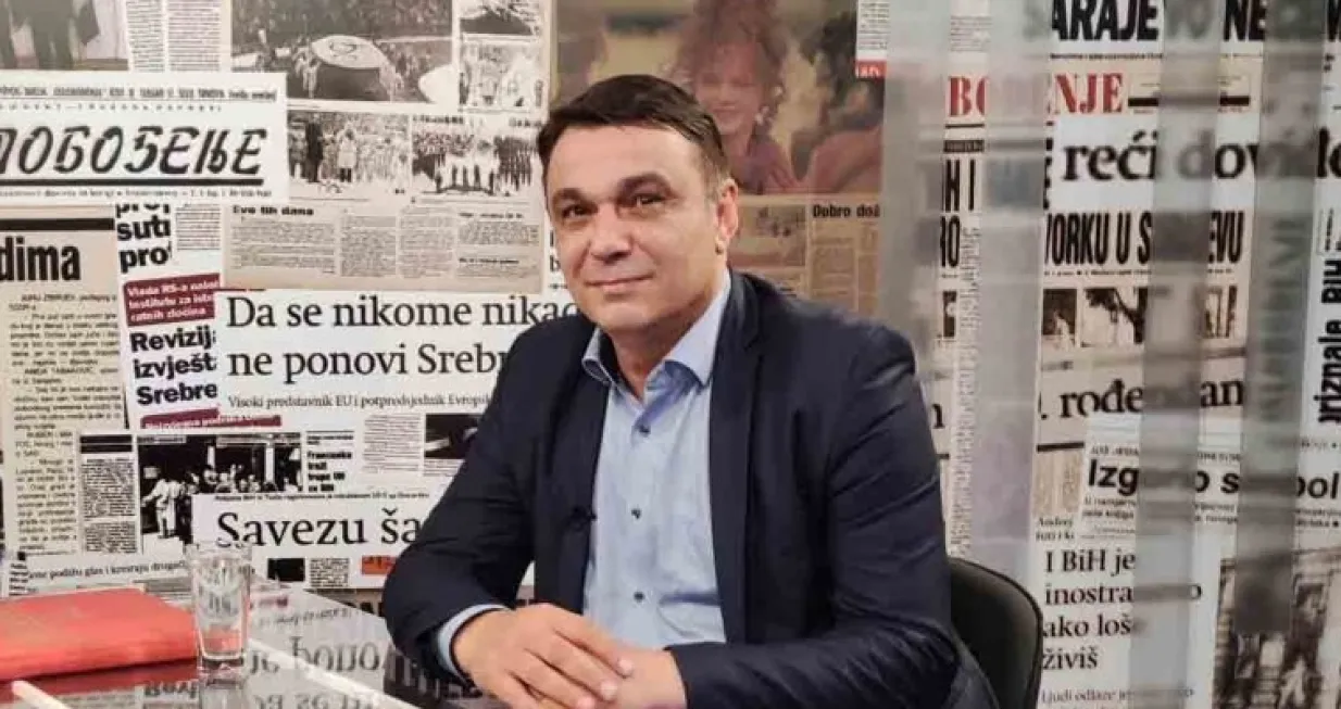 sadik ahmetović/