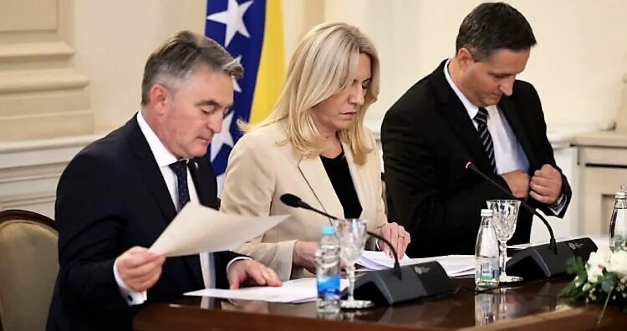 Različiti stavovi članova Predsjedništva BiH u svijetu ostavljaju mučan utisak/