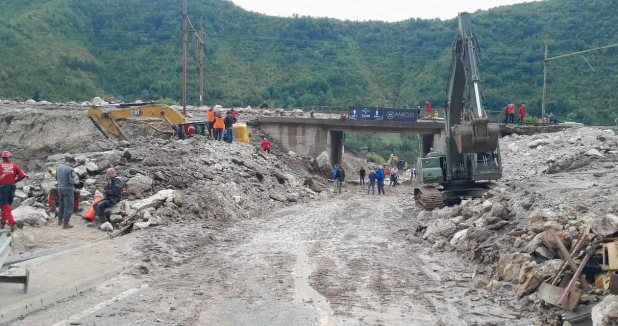 Donja Jablanica, čišćenje puta i odrona nakon poplava/