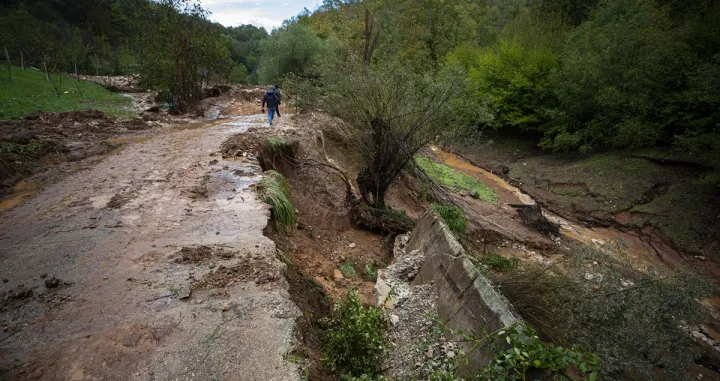 Buturović Polje, uništena cesta, poplave u BiH, poplave u Konjicu, klizište, posljedice poplava i klizišta/Anadolija/