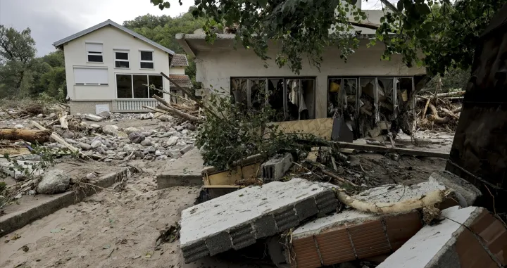 Stanje na poplavama pogođeniim područjima u BiH/Anadolija