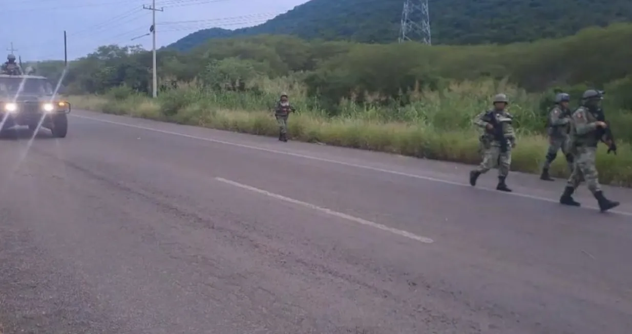 Vojska na ulicama Meksika/X.com/