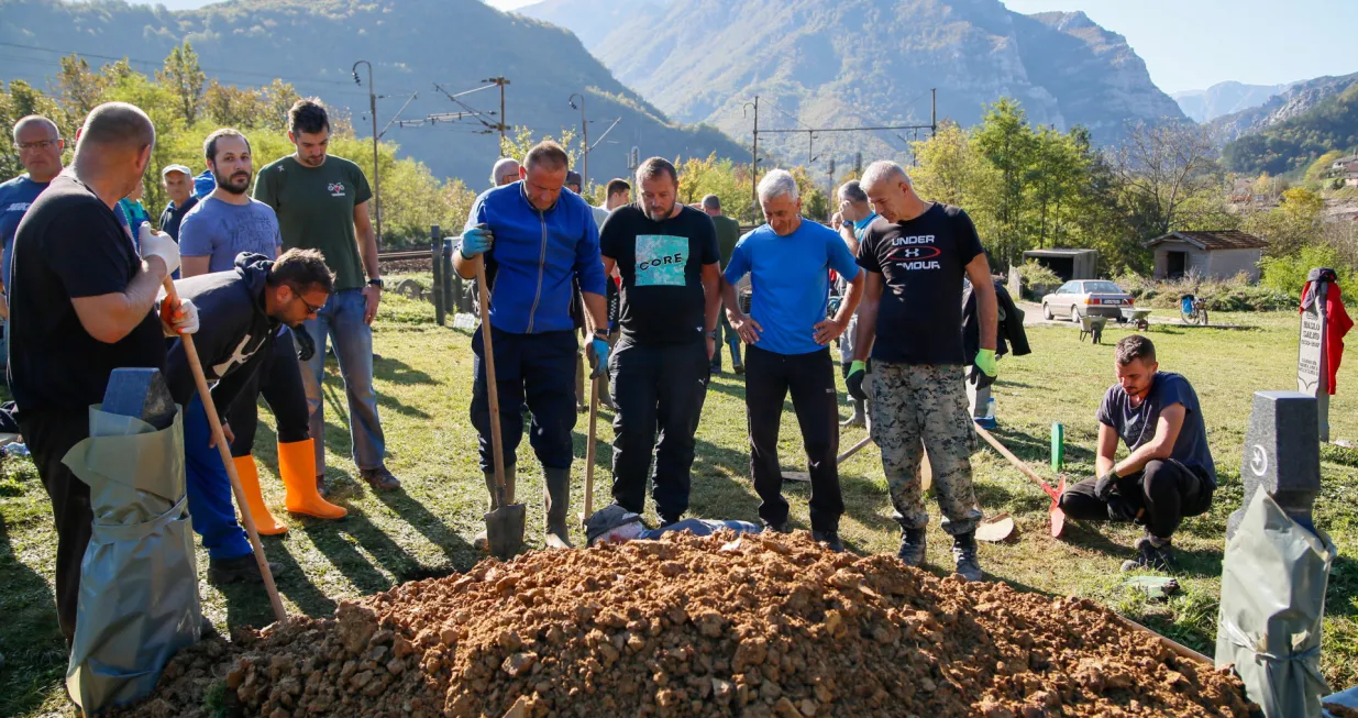 Pripreme za dženazu stradalim, Donja Jablanica, Djevor i Zlate, poplave/Damir Deljo/Damir Deljo