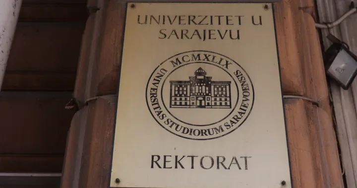 izborna sjednica Senata bira se novi rektor UNSA. Kandidati prof. dr. Almira Hadžović-Džuvo, redovna profesorica na Medicinskom fakultetu UNSA, iprof. dr. Tarik Zaimović, redovni profesor na Elonomskom fakultetu UNSA./Senad Gubelić