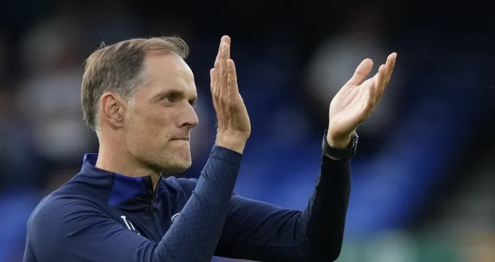 epa10166530 (FILE) - Chelsea's manager Thomas Tuchel applauds fans after the English Premier League soccer match between Everton FC and Chelsea FC in Liverpool, Britain, 06 August 2022 (re-issued 07 September 2022). Chelsea parted company with manager Thomas Tuchel the club announced on their website on 07 September 2022. EPA/Andrew Yates EDITORIAL USE ONLY. No use with unauthorized audio, video, data, fixture lists, club/league logos or 'live' services. Online in-match use limited to 120 images, no video emulation. No use in betting, games or single club/league/player publications