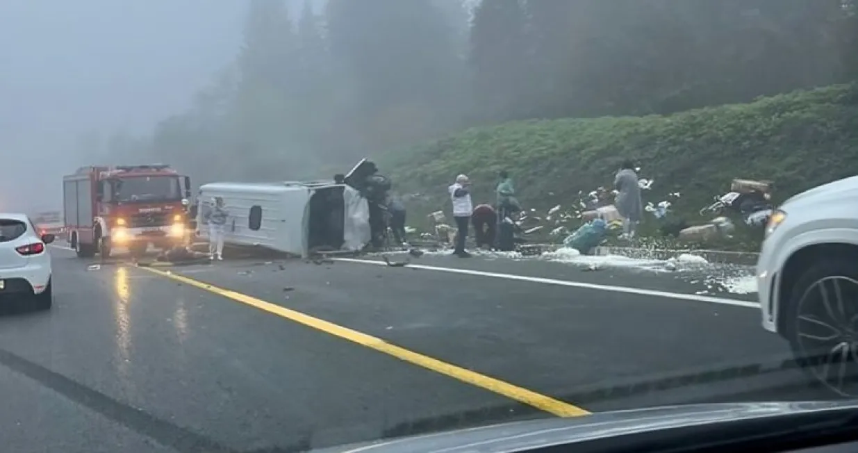 Saobraćajna nesreća na autoputu Rijeka - Zagreb, dvije osobe poginule/Novi list/