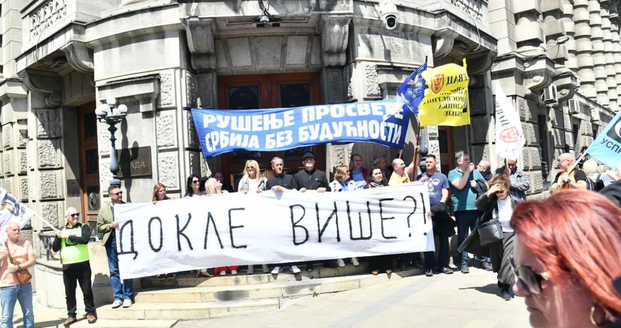 protest nastavnika srbija/