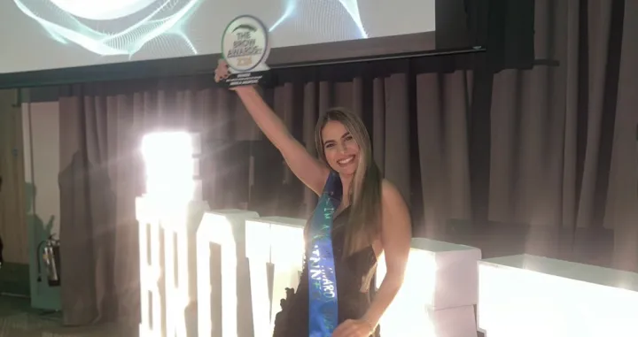 Uspješna Arnela/ Privatni album/