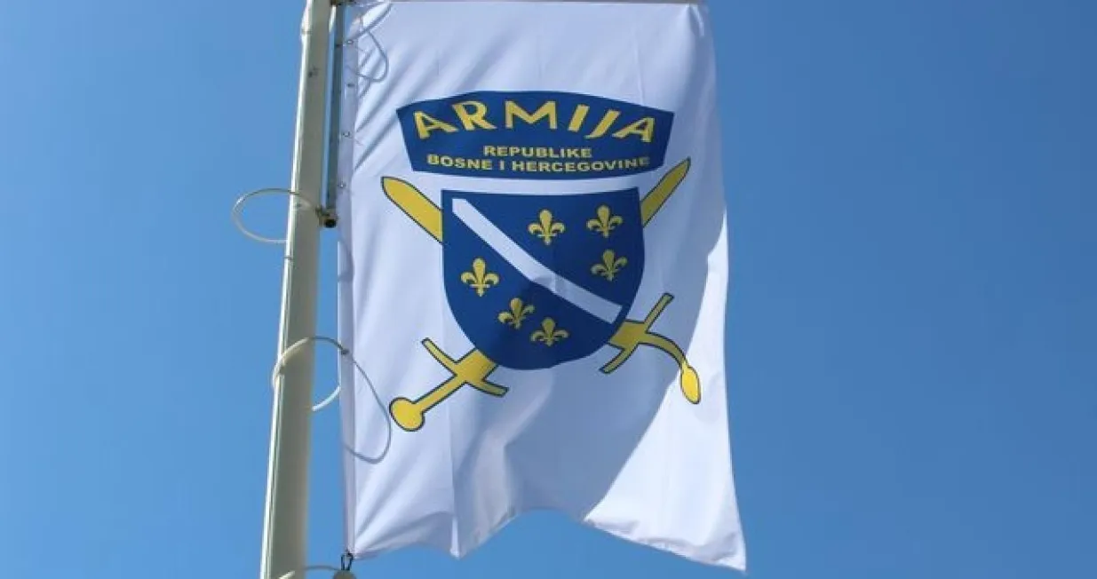 Armija R BiH zastava/