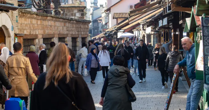 Sarajevo, šetnja, Baščaršija, lijepo vrijeme, novembar, sunčano vrijeme u novembru/Damir Deljo/Damir Deljo