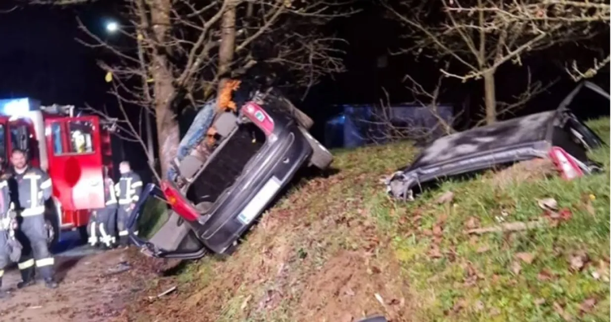 Uni&scaron;teno vozilo/DVD Marija Magdalena/