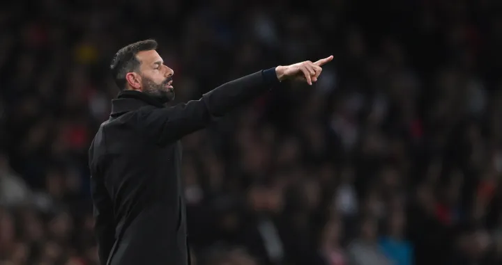 epa10255110 PSV head coach Ruud van Nistelrooy reacts during the UEFA Europa League group A soccer match between Arsenal FC and PSV Eindhoven in London, Britain, 20 October 2022. EPA/Neil Hall