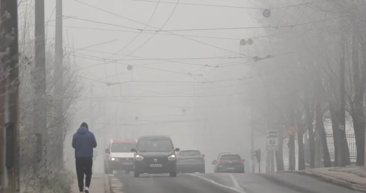 Magla smog zagađenje maska/Senad Gubelić