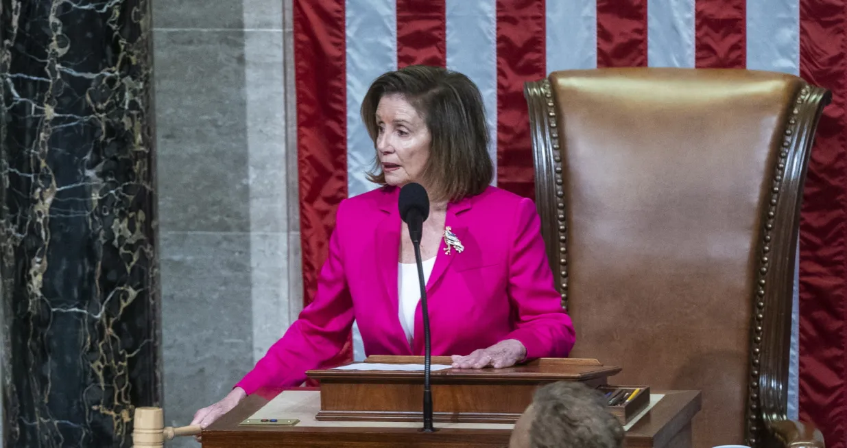 epa10387418 Speaker of the House Nancy Pelosi closes the 117th session of congress prior to the opening session of the 118th Congress on the House floor in the US Capitol in Washington, DC, USA, 03 January 2023. House Democratic Leader Kevin McCarthy has faced serious opposition from his own Republican caucus putting his bid for Speaker of the House in jeopardy. EPA/SHAWN THEW/Shawn Thew