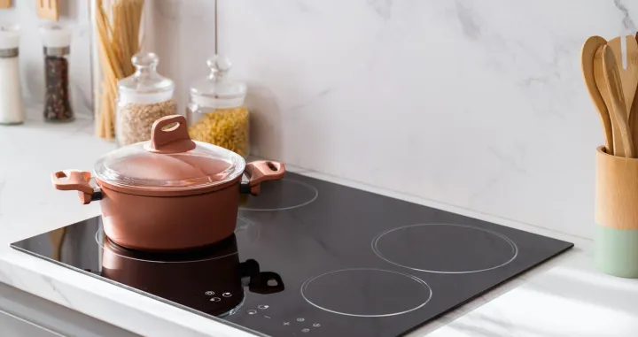 indukcijska ploča kuhanje/