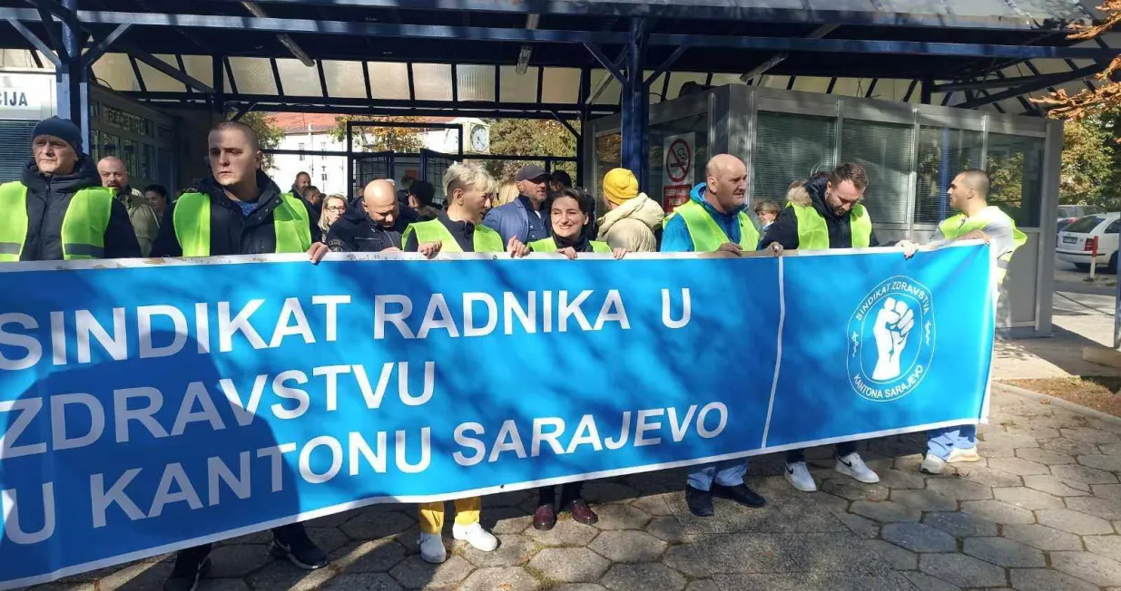 Okupljanje radnika KCUS-a/Jovanka Nina Todorović