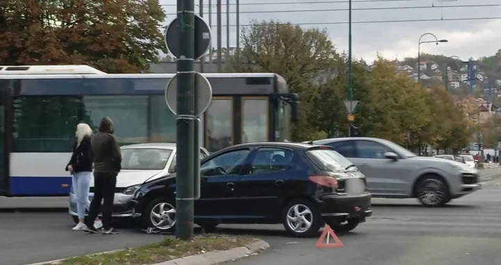 Saobraćajna nesreća na Socijalnom, Socijalno, sudar/Andrej Bjeloš/