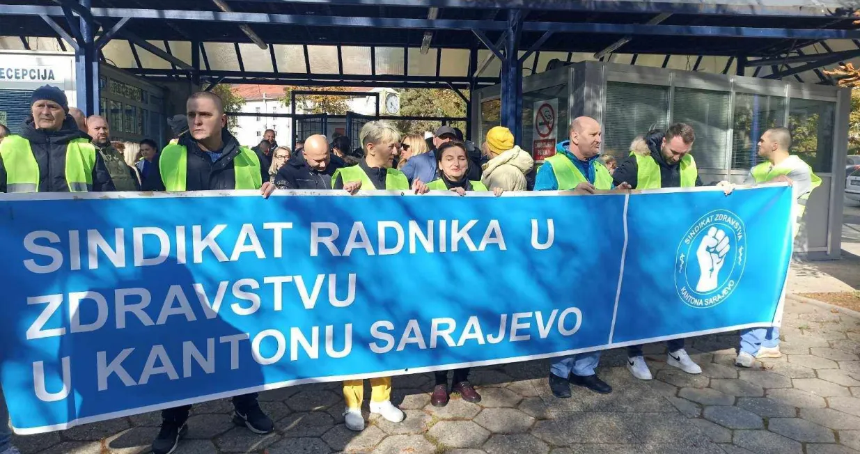 Okupljanje radnika KCUS-a/Jovanka Nina Todorović