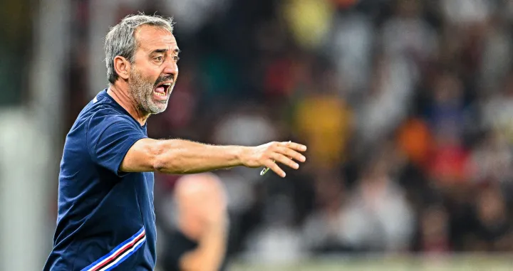 epa10176663 Sampdoria's head coach Marco Giampaolo reacts during the Italian Serie A soccer match between UC Sampdoria and AC Milan in Genoa, Italy, 10 September 2022. EPA/-