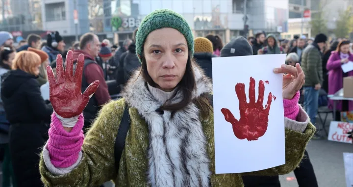 Protesti Novi Sad željeznička stanica, demonstranti traže pravdu i odgovornost /ANADOLIJA/