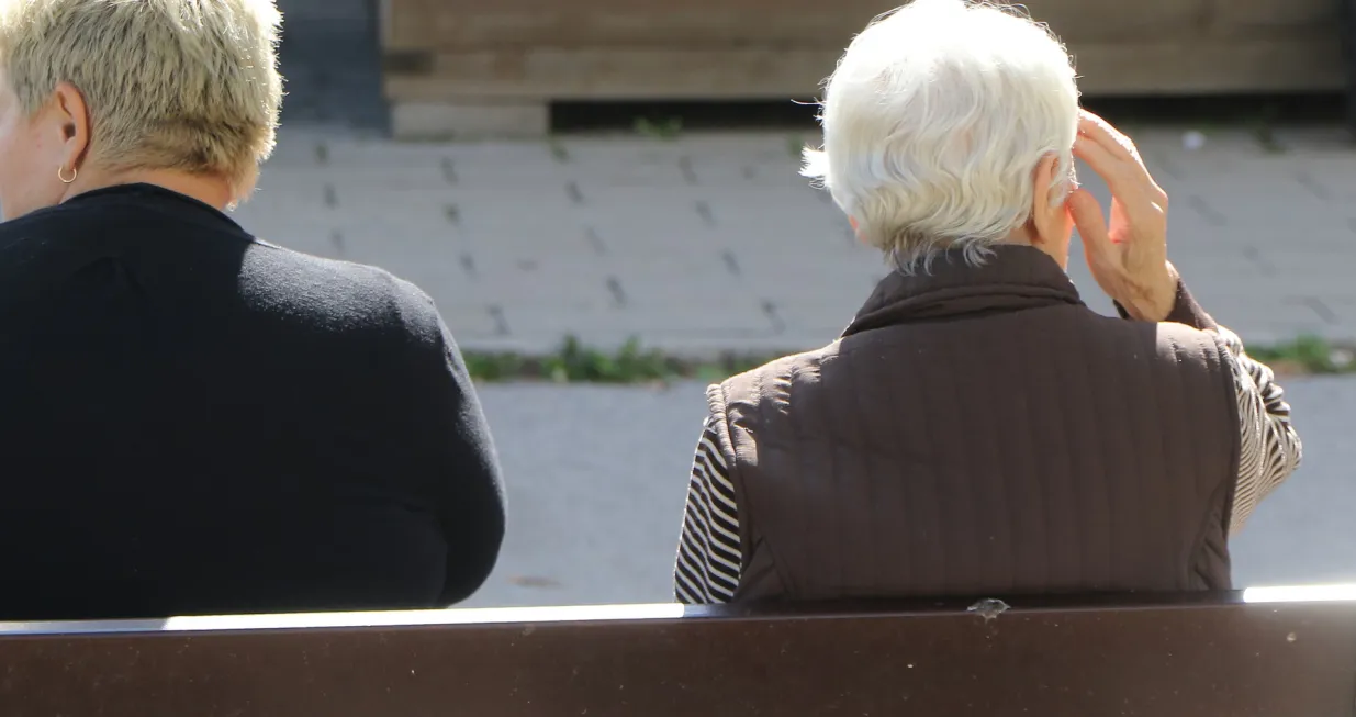 Ilustracije Dobrinja penzioneri penzioner/Senad Gubelić