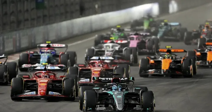 Mercedes driver George Russell, of Britain, leads the field during the F1 Las Vegas Grand Prix auto race, Sunday, Nov. 24, 2024, in Las Vegas. (AP Photo/Matt York)