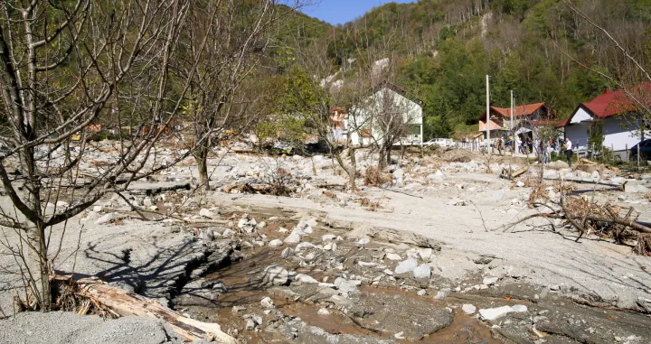 Selo Zlate stanje/Damir Deljo