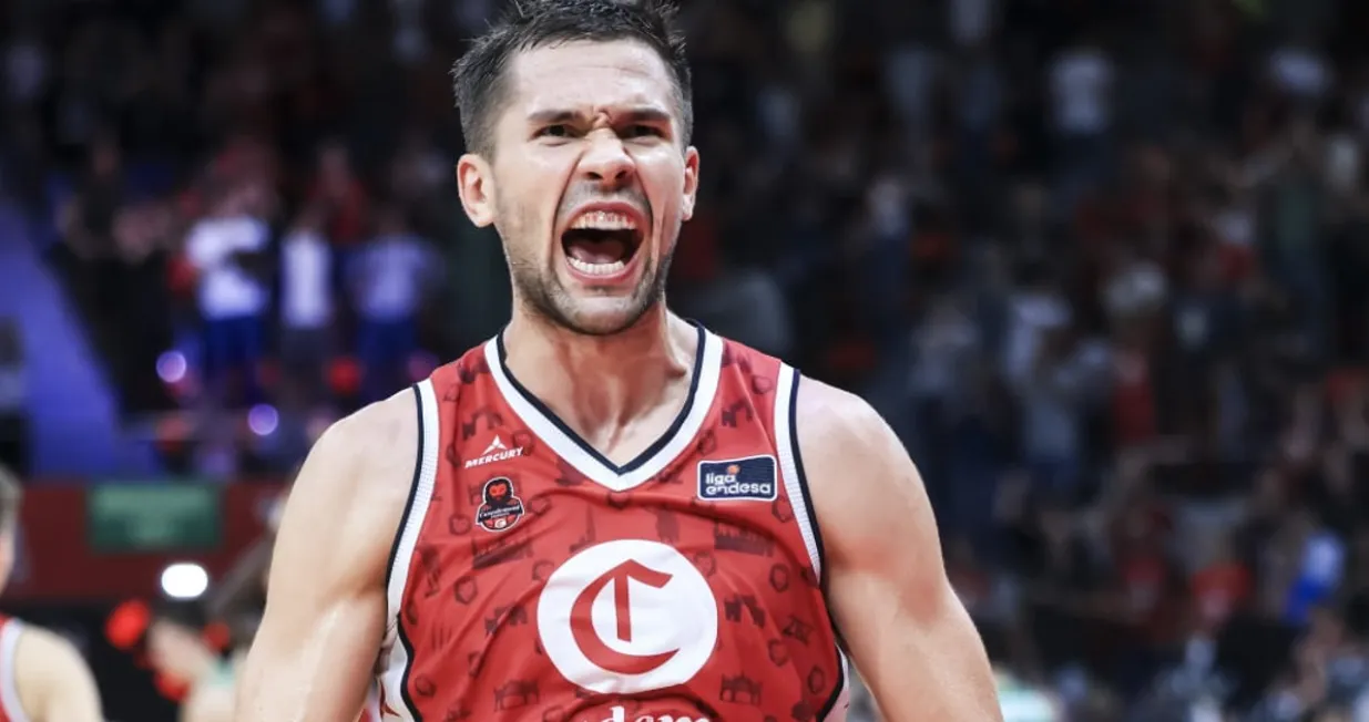 Emir Sulejmanović - košarkaš ekipe Casademont Zaragoza