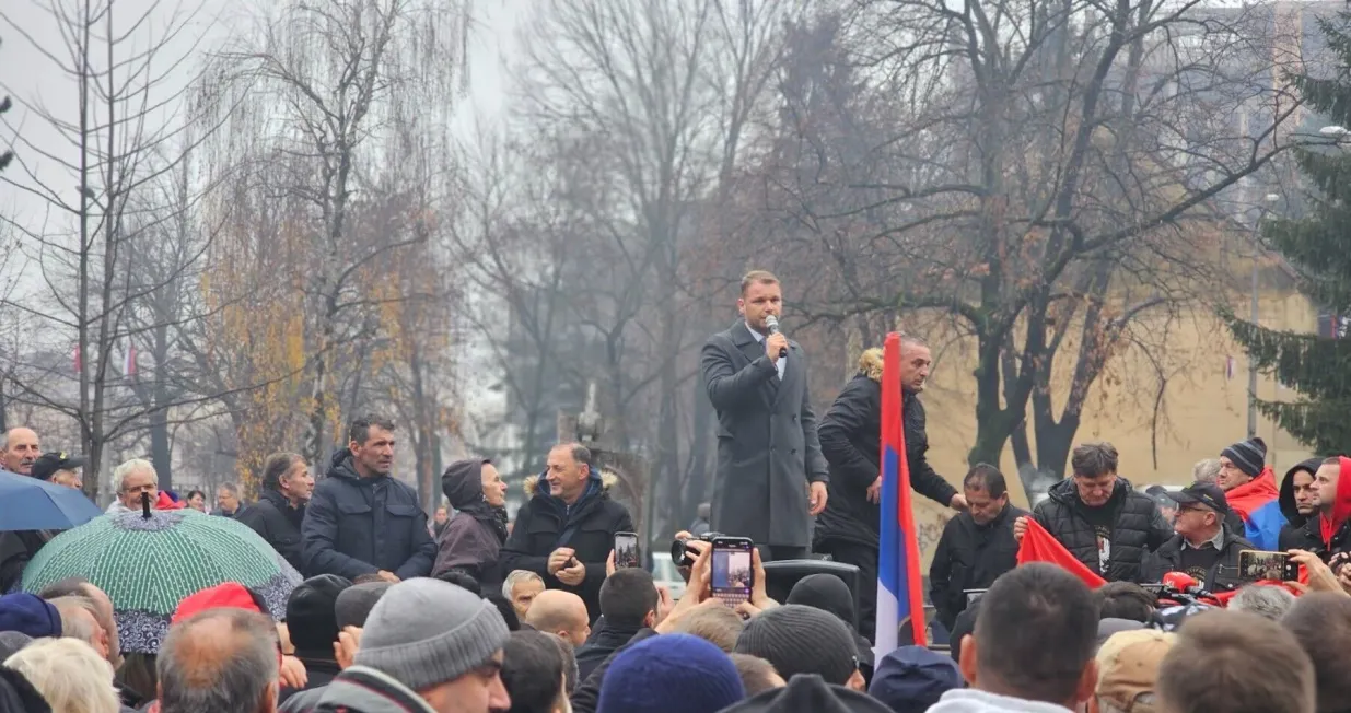 Draško Stanivuković na protestu u Banjoj Luci/Goran Dakić