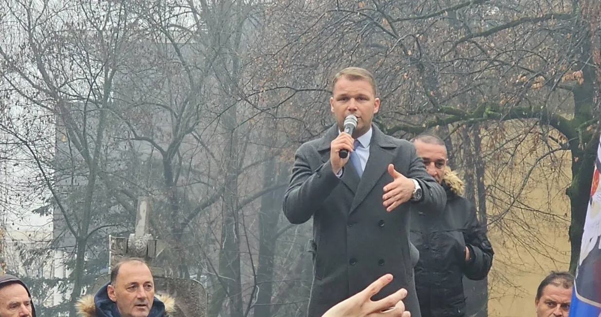 Draško Stanivuković na protestu u Banjoj Luci/Goran Dakić