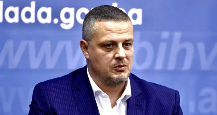 Mijatović:/Facebook/