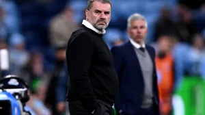 epa10310280 Celtic manager Ange Postecoglou reacts during the Sydney Super Cup exhibition soccer match between Sydney FC and Celtic FC in Sydney, Australia, 17 November 2022. EPA/DAN HIMBRECHTS AUSTRALIA AND NEW ZEALAND OUT