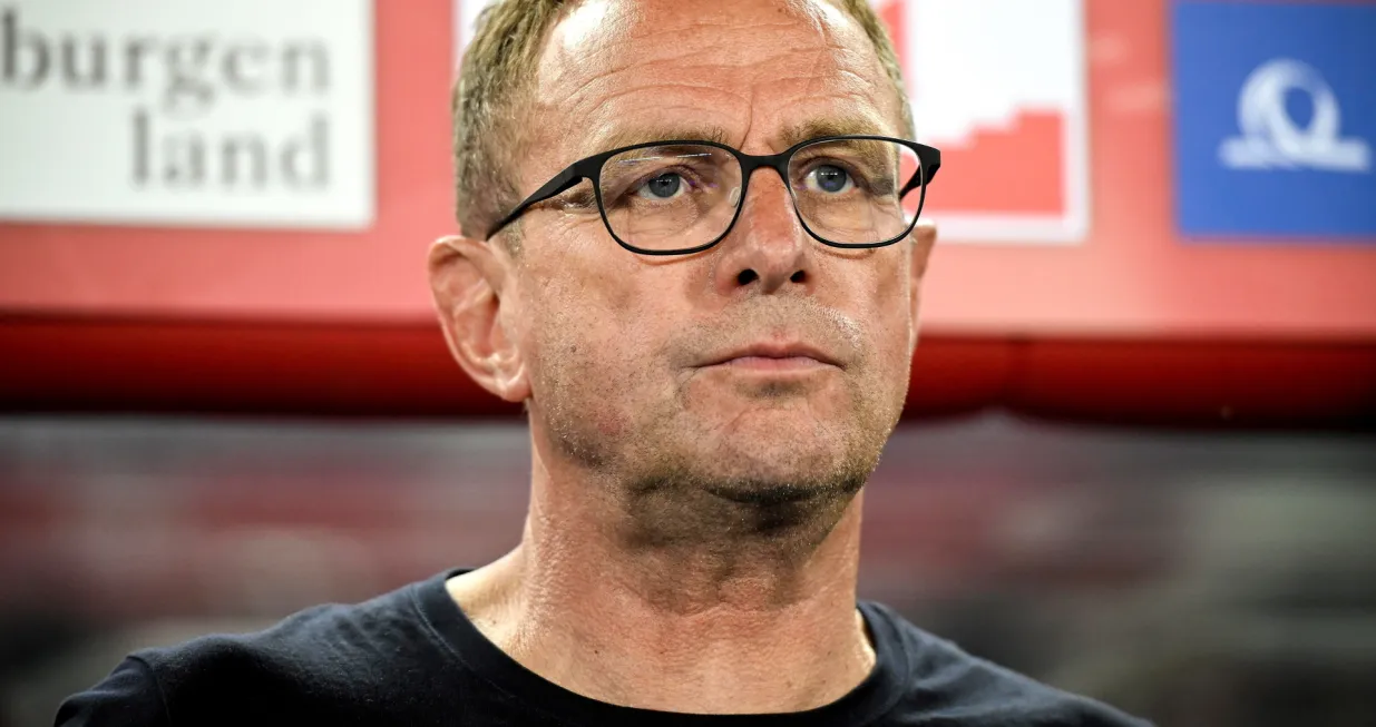 epa09999645 Austria's head coach Ralf Rangnick reacts during the UEFA Nations League soccer match between Austria and Denmark in Vienna, Austria, 06 June 2022. EPA/CHRISTIAN BRUNA