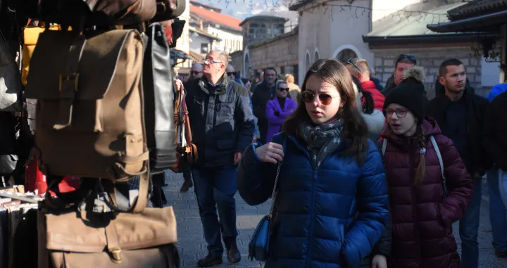 Sarajevo, Bosna i Hercegovina - 1. januar 2023. godine:Ulice Sarajeva, glavnog grada Bosne i Hercegovine, prvog dana 2023. godine pune su građana i turista (Nihad Ibrahimkadic - Anadolu Agency)/�