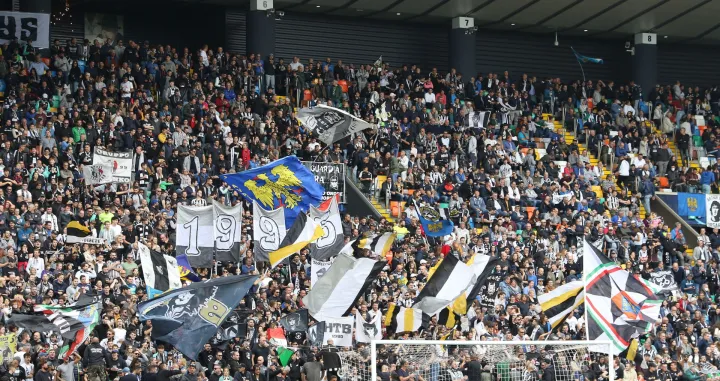 epa10260872 Udinese's supporters before the Italian Serie A soccer match between Udinese Calcio and Torino FC at the Friuli-Dacia Arena stadium in Udine, Italy, 23 October 2022. EPA/GABRIELE MENIS