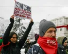 Od 12 sati ispred Vrhovnog suda Federacije BiH održavaju protesti povodom pravosnažne presude Eldinu Hodžiću, čovjeku koji je brutalno ubio svoju suprugu Almu Kadić nakon godina nasilja/Damir Deljo