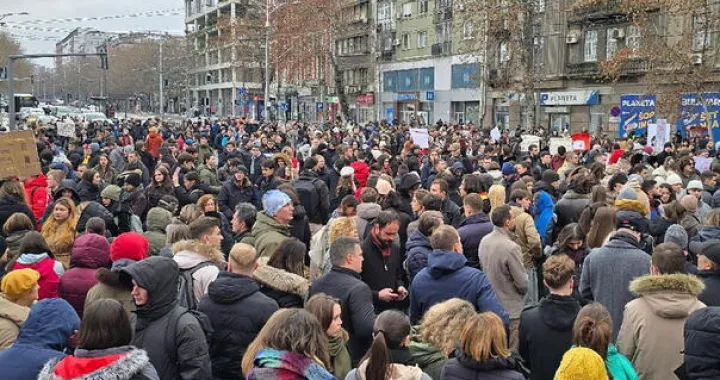 Studenti blokirali najprometnije raskrsnice/