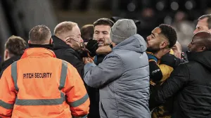 Matheus Cunha u incidentu nakon meča/FOTO: X