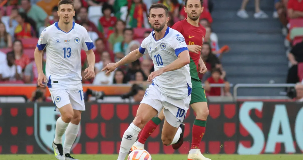 Portugal - Bosna i HercegovinaGojko CimirotMiralem PjanićBernardo Silva 