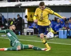 epa10315138 Algeria's Nabil Bentaleb (L) and Sweden's Viktor Gyokeres in action during the International friendly soccer match Sweden vs Algeria at Eleda Stadium in Malmo, Sweden, 19 November 2022. EPA/Johan Nilsson/TT SWEDEN OUT