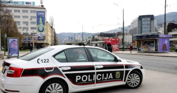 Policija, MUP KS, policijsko auto, saobraćaj, Sarajevo, Skenderija/Fena