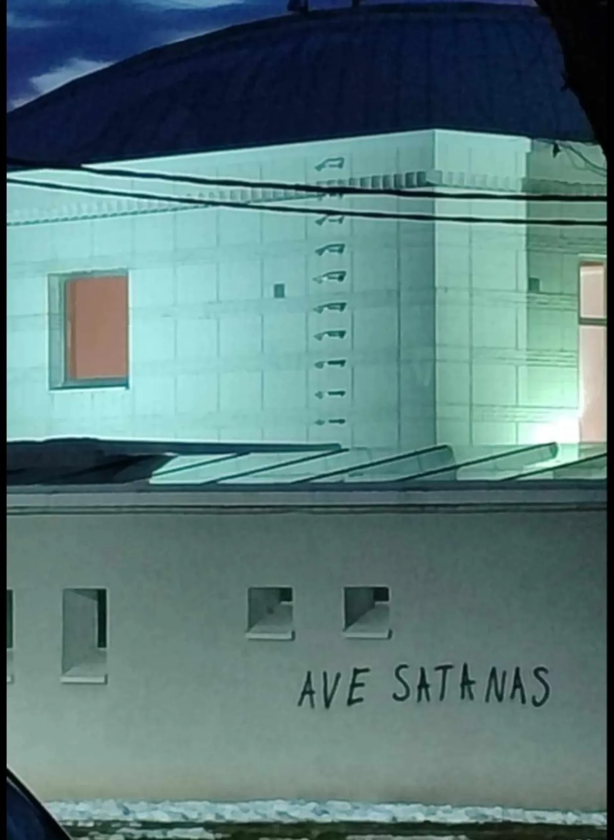 Ave Satanas, vandalizam, džamija u Brčkom, uvredljivi grafiti/Infobrcko