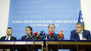 Vlada FBiH, Nermin Nikšić, Vojin Mijatović, Toni Kraljević, press konferencija, minimalna plata/Damir Deljo