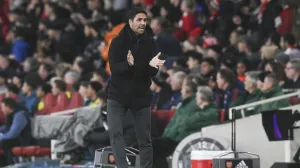 epa10387725 Arsenal manager Mikel Arteta reacts during the English Premier League soccer match between Arsenal London and Newcastle United in London, Britain, 03 January 2023. EPA/Neil Hall EDITORIAL USE ONLY. No use with unauthorized audio, video, data, fixture lists, club/league logos or 'live' services. Online in-match use limited to 120 images, no video emulation. No use in betting, games or single club/league/player publications