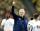 epa10285081 West Ham head coach David Moyes reacts after the UEFA Conference League group B soccer match between FCSB and West Ham in Bucharest, Romania, 03 November 2022. EPA/ROBERT GHEMENT